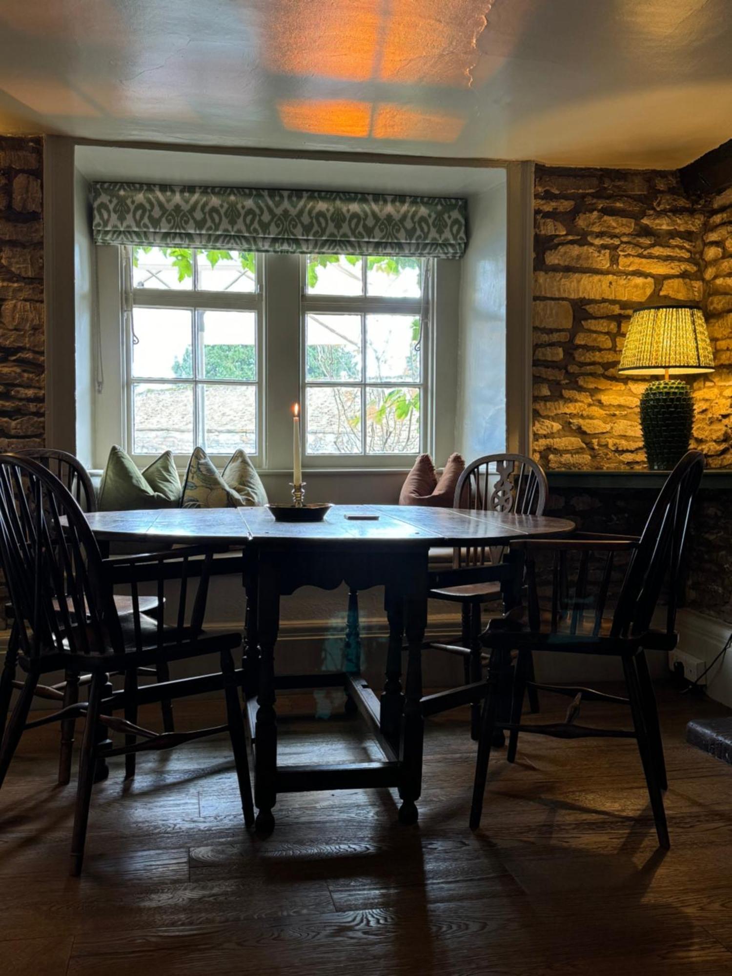Hotel Neeld Arms Grittleton Zewnętrze zdjęcie